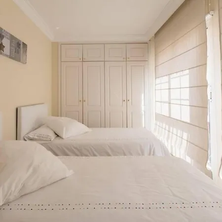 Terrazas Del Duque 2 Luxury Beach Apartment أذيخي