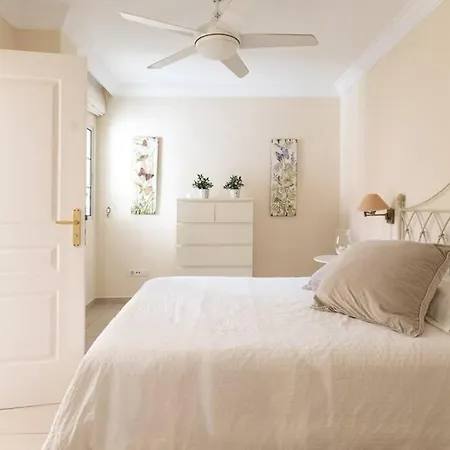 شقة Terrazas Del Duque 2 Luxury Beach Apartment